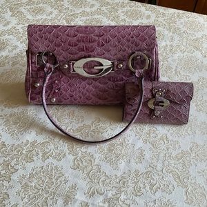 Guess purse and matching wallet